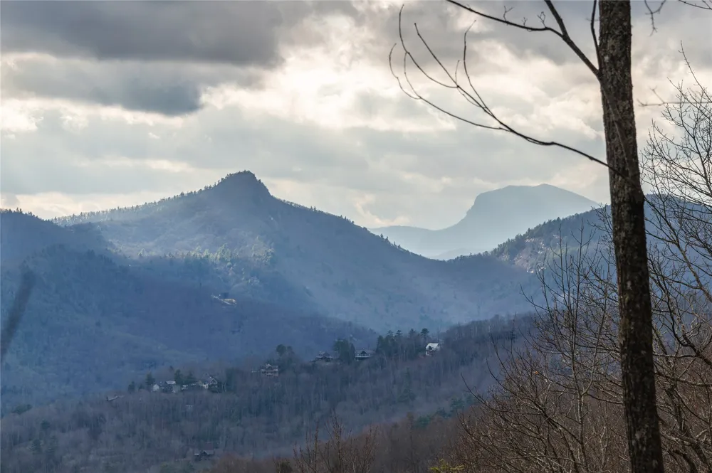 12/12A Trussing Terrace Sapphire, NC 28774