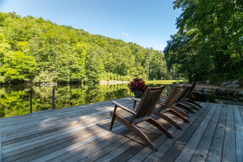 172 Lonesome Valley Road Sapphire, NC 28774