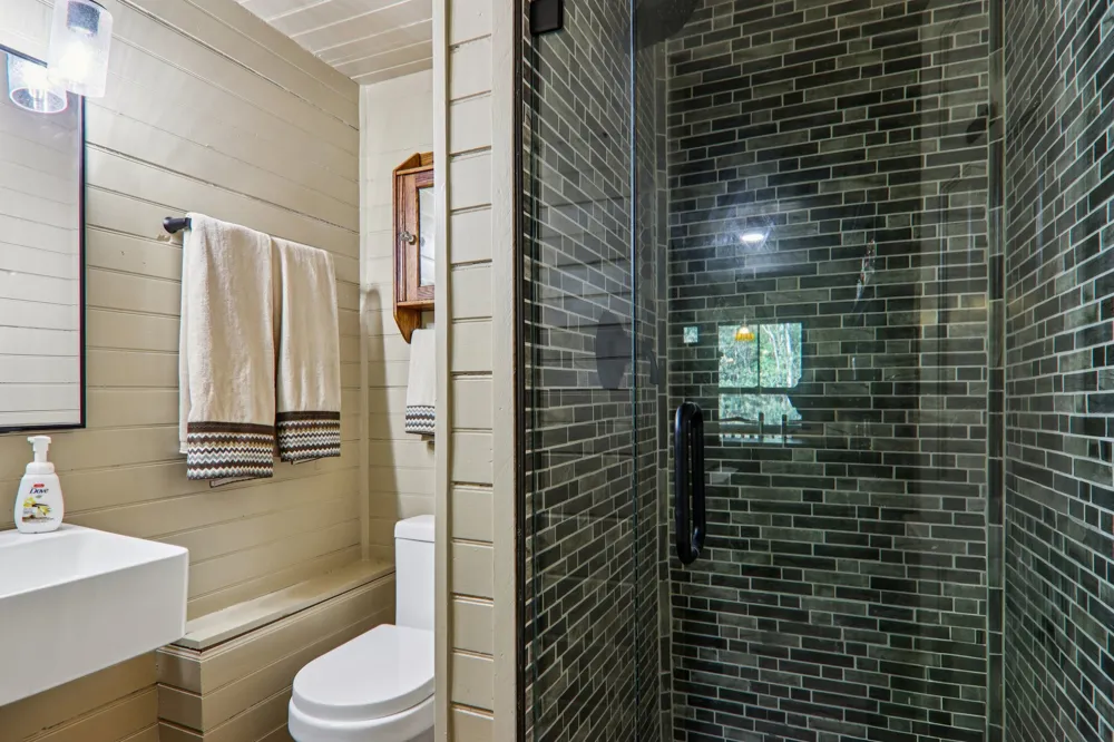 408 Little Elbow Mountain Road Lake Toxaway, NC 28747
