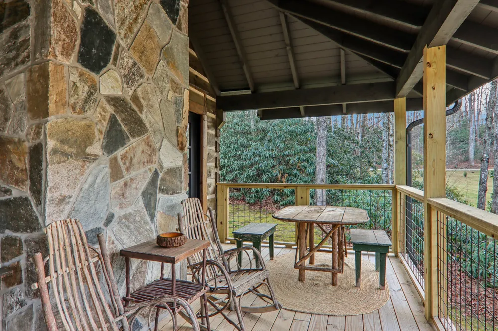 408 Little Elbow Mountain Road Lake Toxaway, NC 28747