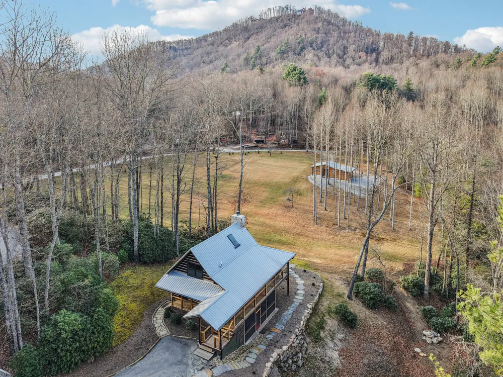 408 Little Elbow Mountain Road Lake Toxaway, NC 28747