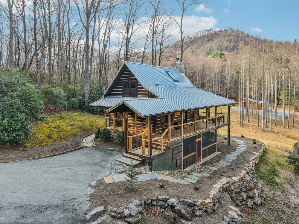 408 Little Elbow Mountain Road Lake Toxaway, NC 28747