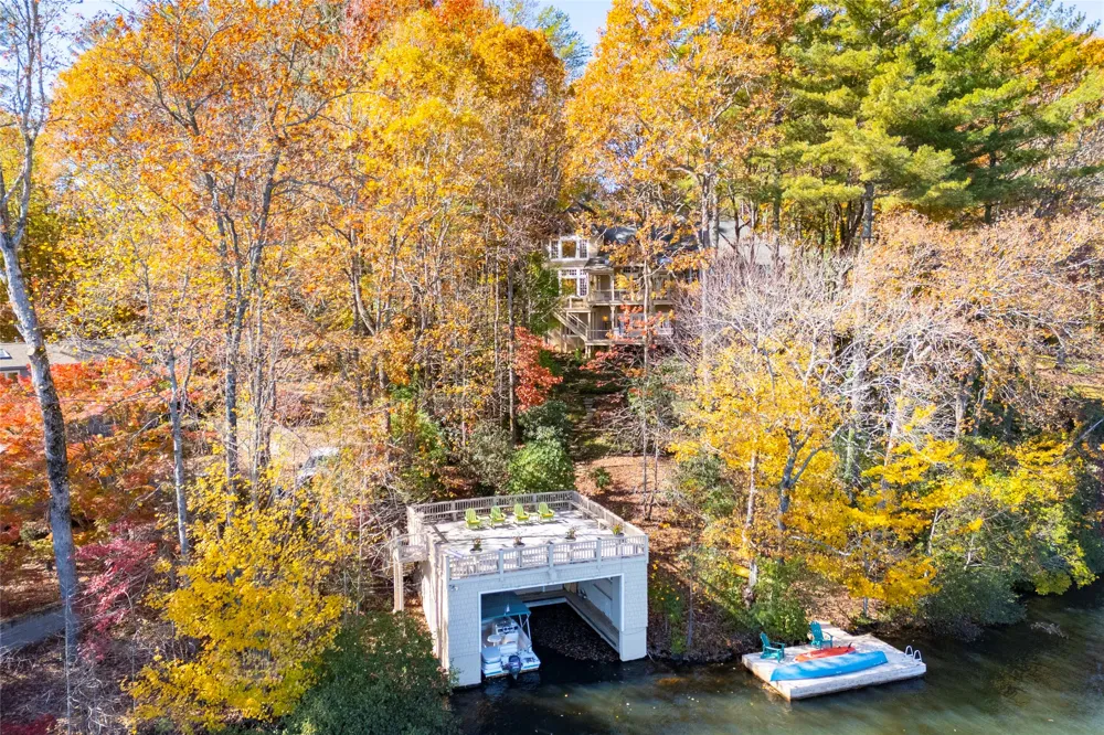 132 Red Bird Circle Lake Toxaway, NC 28747
