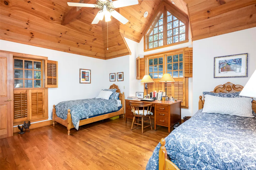 132 Red Bird Circle Lake Toxaway, NC 28747