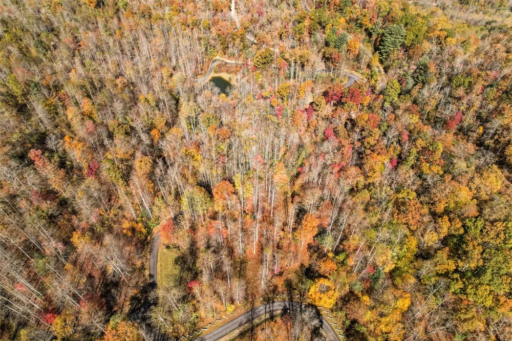 81 Pasture Road Glenville, NC 28736