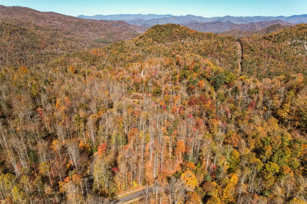 81 Pasture Road Glenville, NC 28736