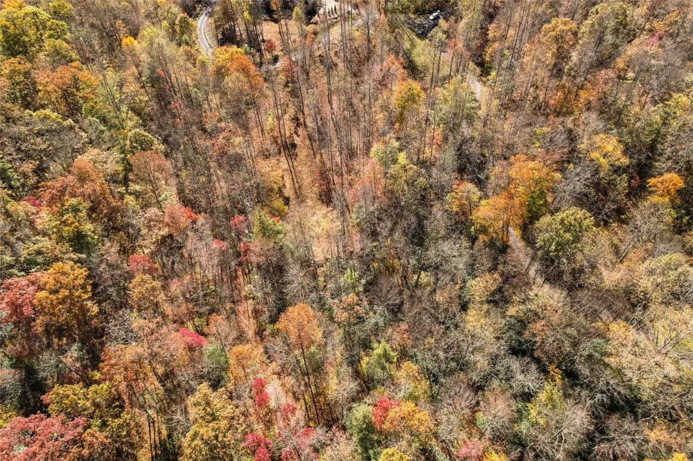 81 Pasture Road Glenville, NC 28736