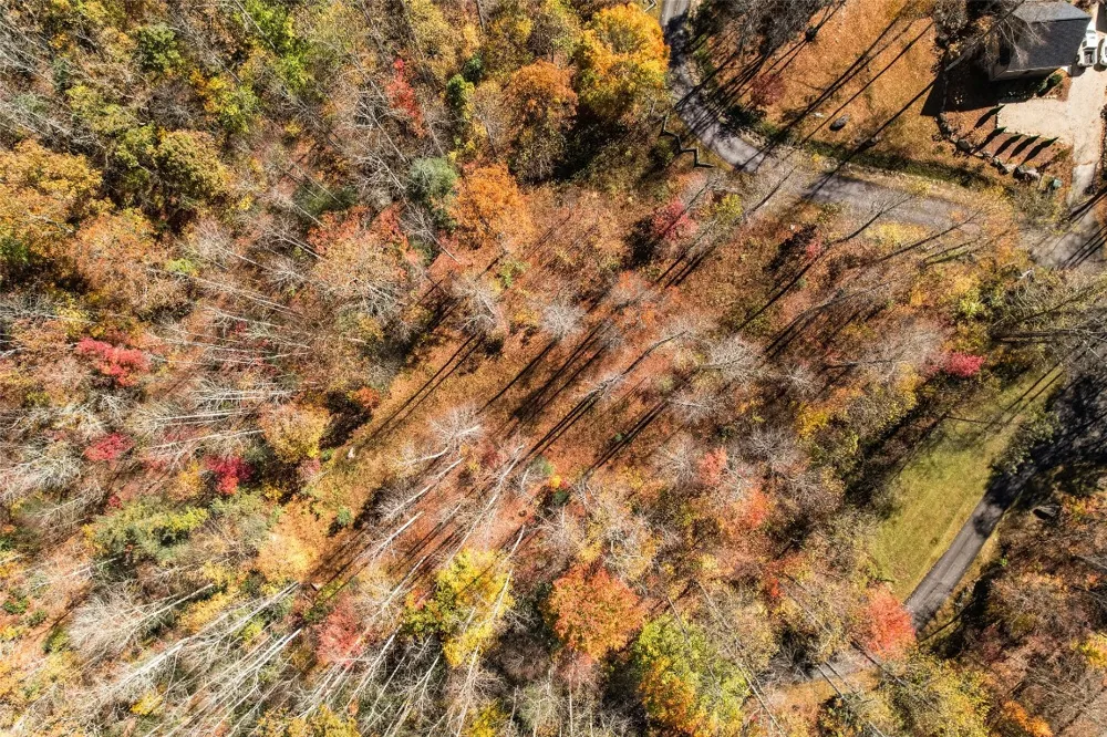 81 Pasture Road Glenville, NC 28736