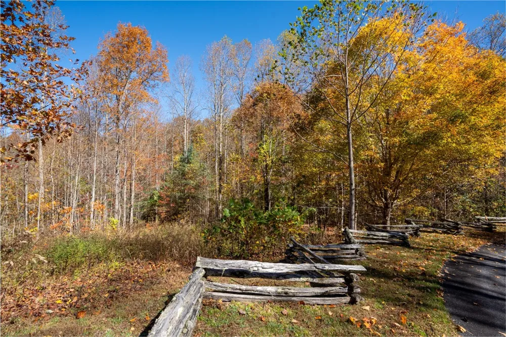81 Pasture Road Glenville, NC 28736