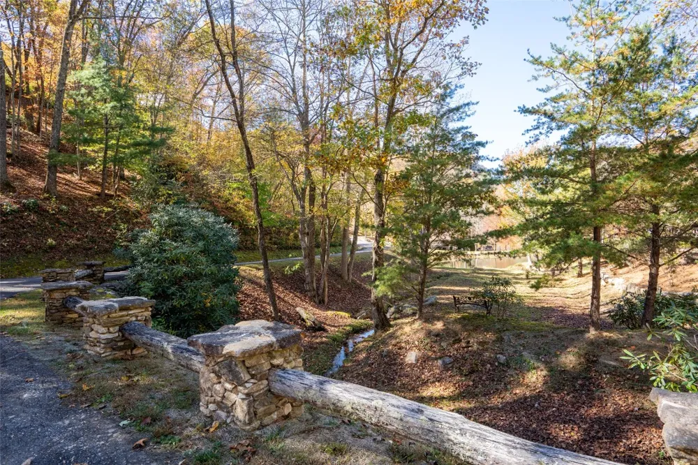 81 Pasture Road Glenville, NC 28736