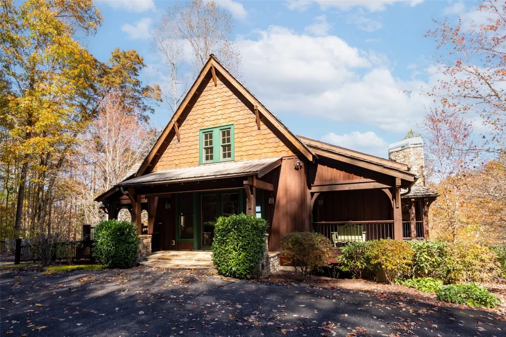 81 Pasture Road Glenville, NC 28736