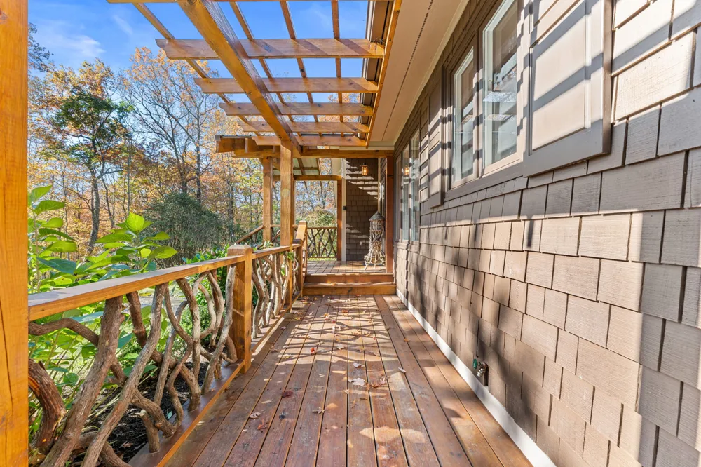 151 Rein Deer Trail Cashiers, NC 28717