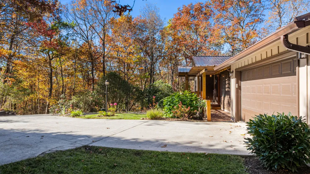 151 Rein Deer Trail Cashiers, NC 28717