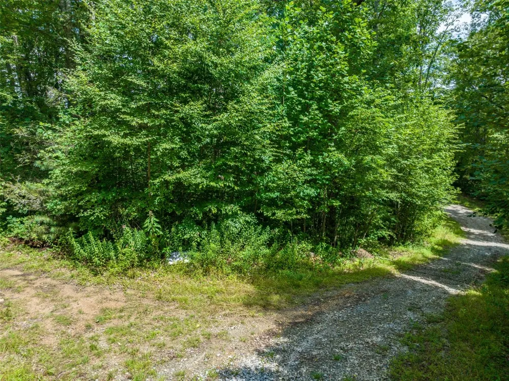 13-15 Tall Cedars Glenville, NC 28736