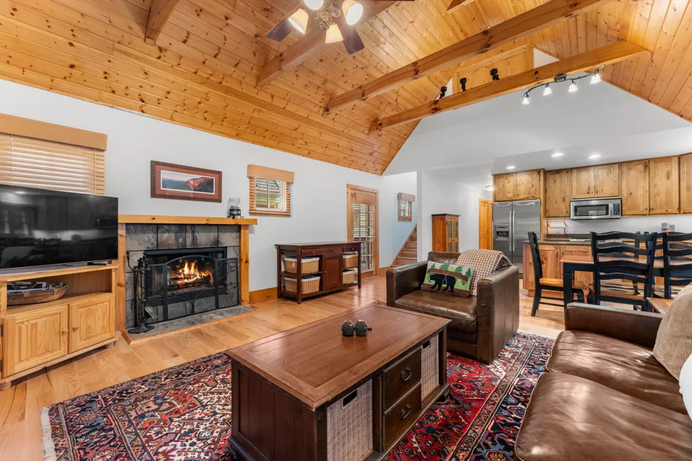 91 Winsome Way Cashiers, NC 28717