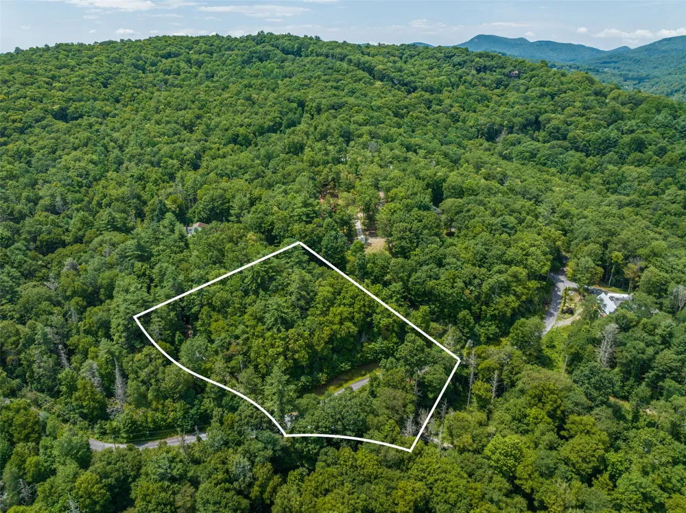 7 Eucalyptus Drive Glenville, NC 28736