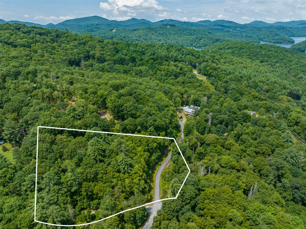 7 Eucalyptus Drive Glenville, NC 28736