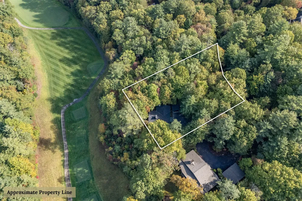 412 Cherokee Trace Lake Toxaway, NC 28747