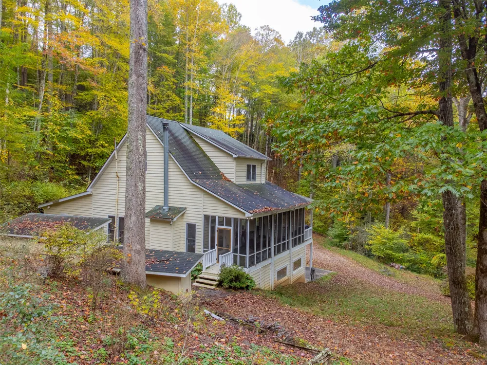 355 Trails End Lane Cullowhee, NC 28723