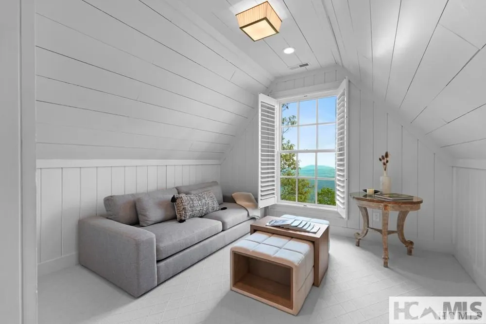 2808 Big Sheepcliff Road Cashiers, NC 28717