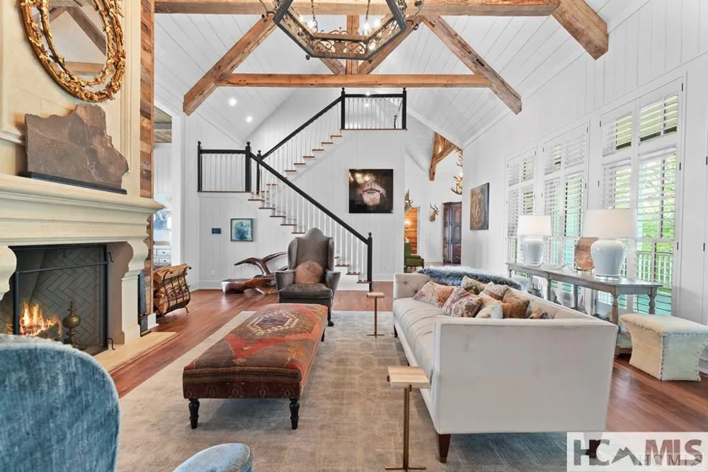 2808 Big Sheepcliff Road Cashiers, NC 28717