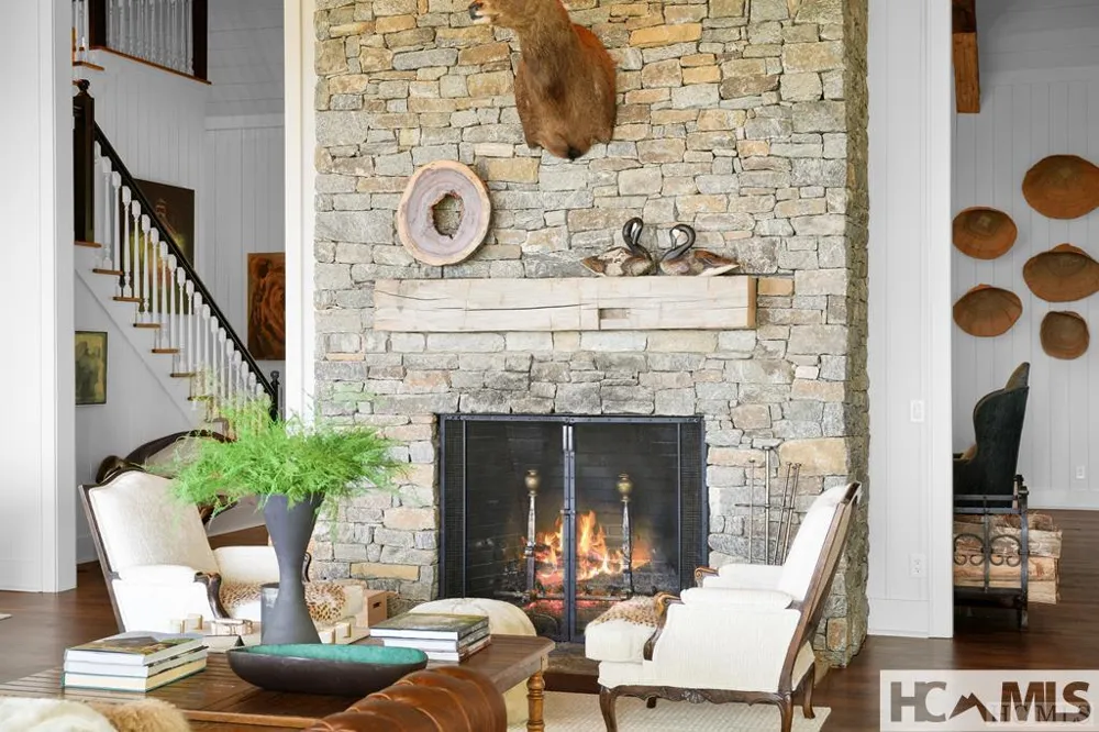 2808 Big Sheepcliff Road Cashiers, NC 28717