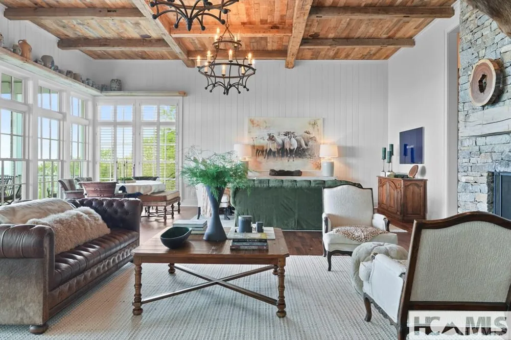 2808 Big Sheepcliff Road Cashiers, NC 28717