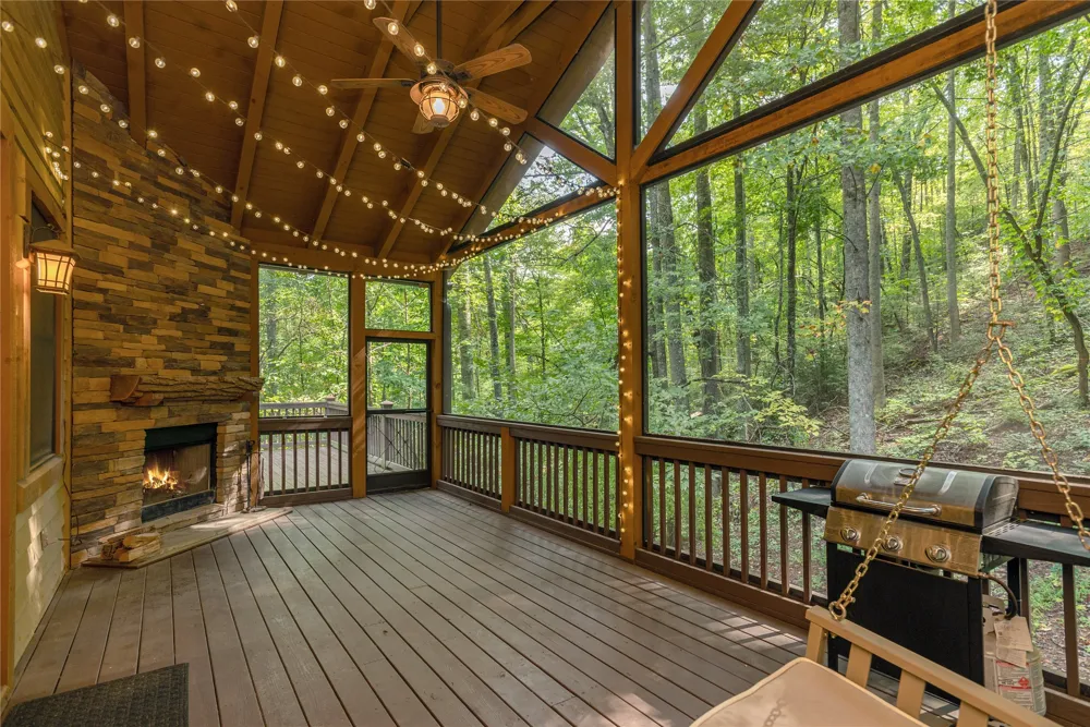 96 Meadow Ridge Court Tuckasegee, NC 28783