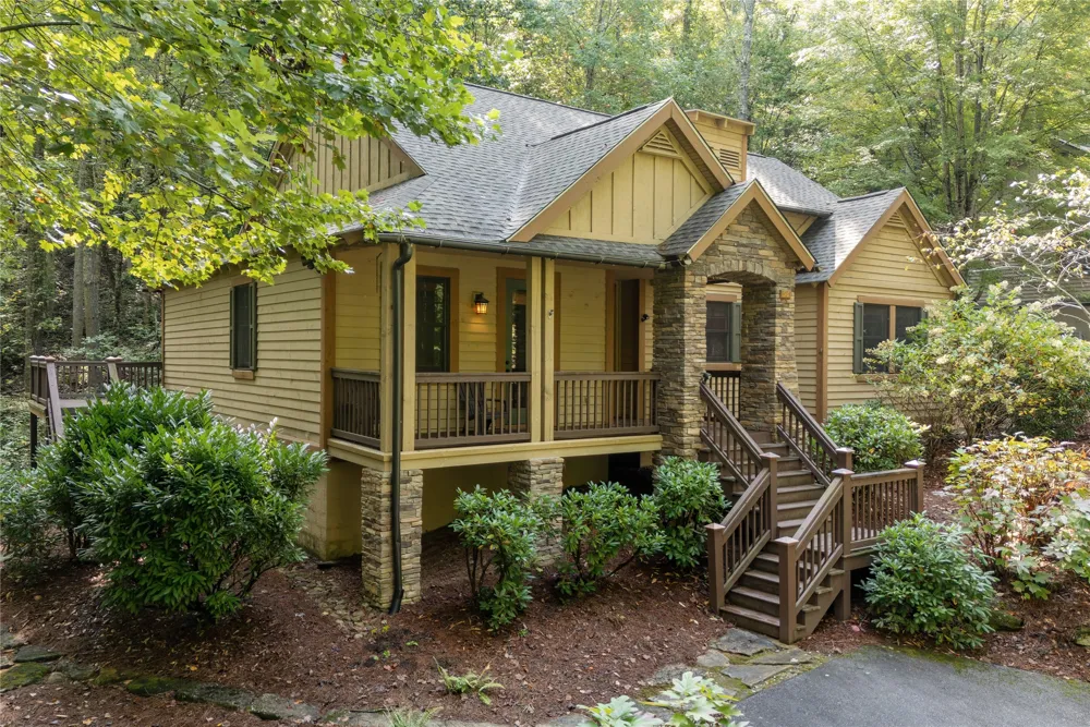 96 Meadow Ridge Court Tuckasegee, NC 28783