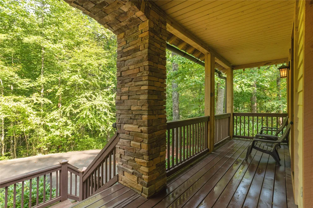 96 Meadow Ridge Court Tuckasegee, NC 28783