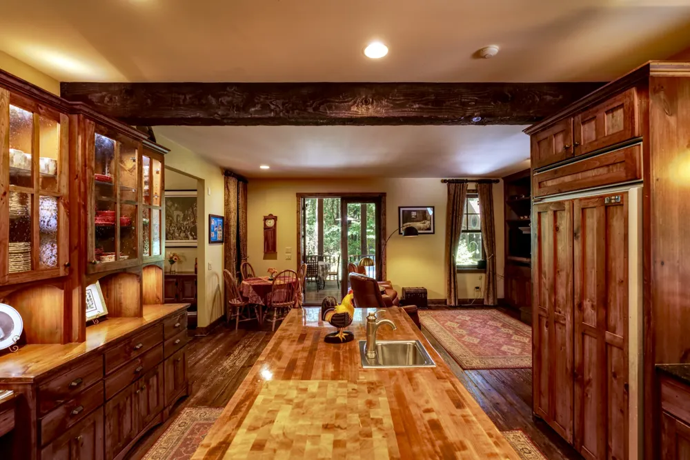 275 West Club Boulevard Lake Toxaway, NC 28747