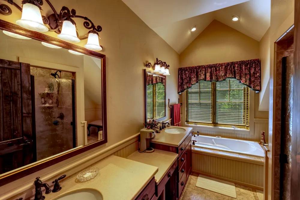 275 West Club Boulevard Lake Toxaway, NC 28747