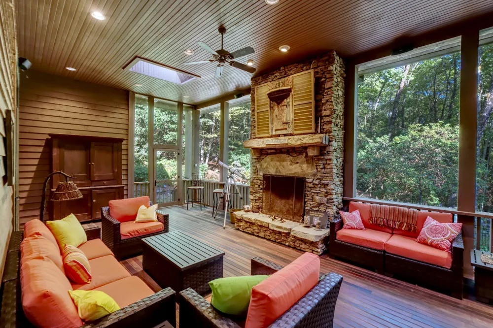 275 West Club Boulevard Lake Toxaway, NC 28747