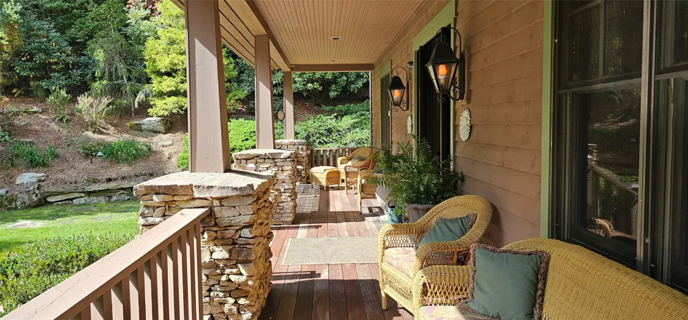 275 West Club Boulevard Lake Toxaway, NC 28747
