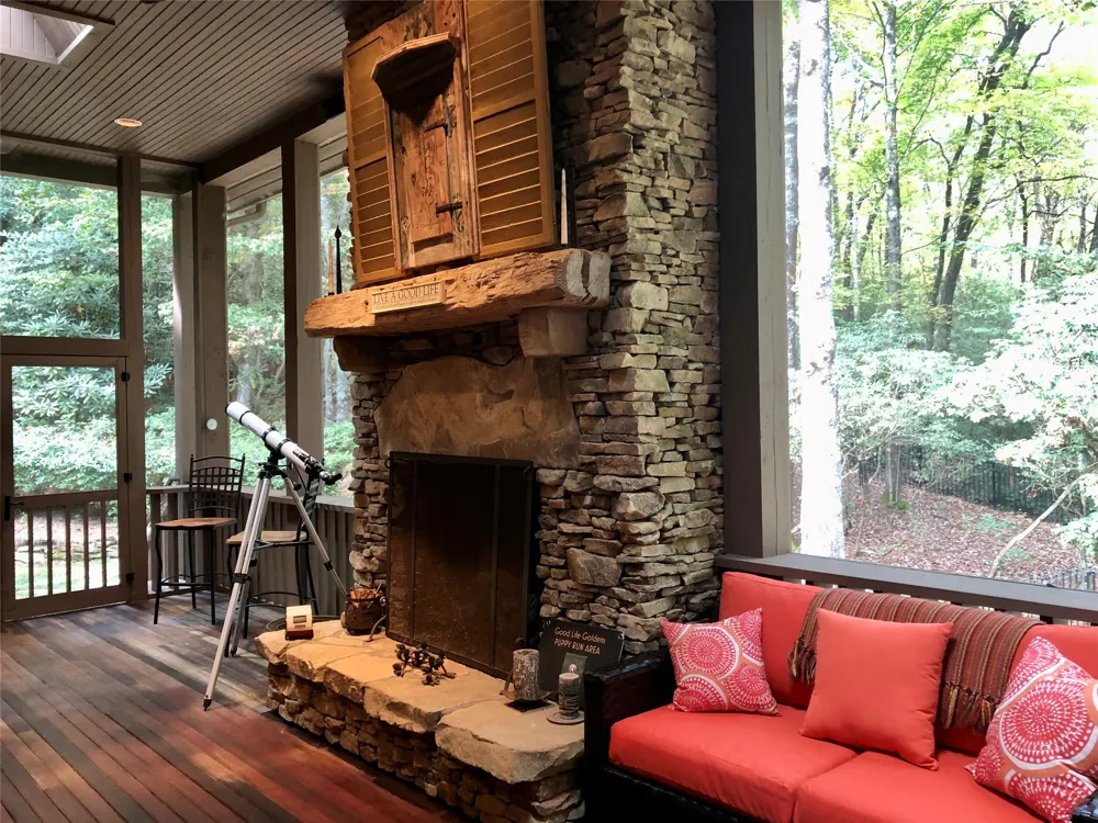 275 West Club Boulevard Lake Toxaway, NC 28747