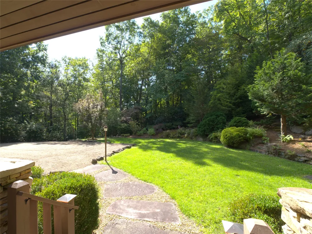 275 West Club Boulevard Lake Toxaway, NC 28747