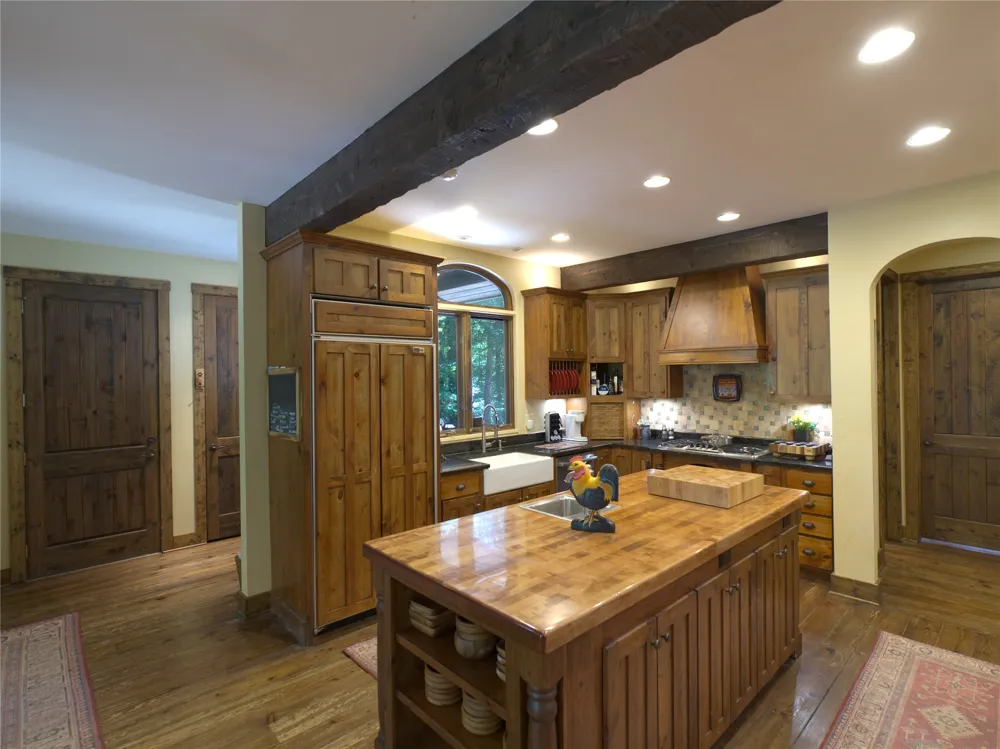 275 West Club Boulevard Lake Toxaway, NC 28747