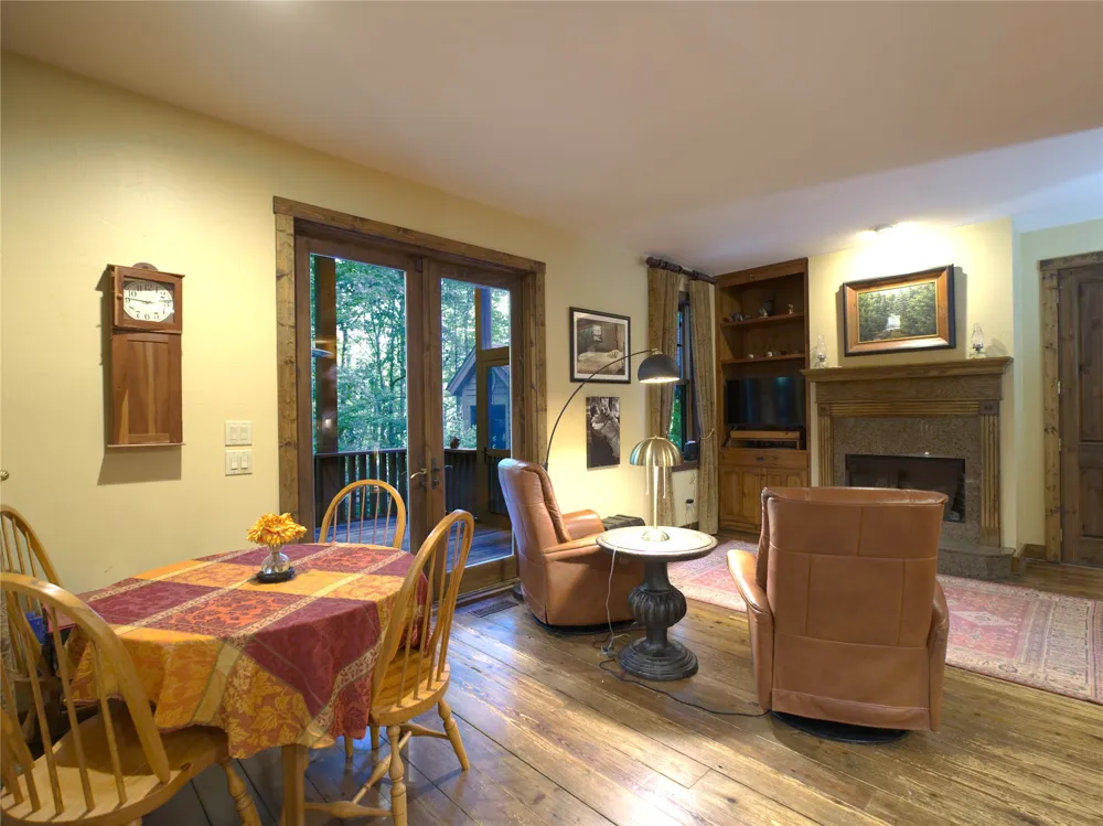 275 West Club Boulevard Lake Toxaway, NC 28747