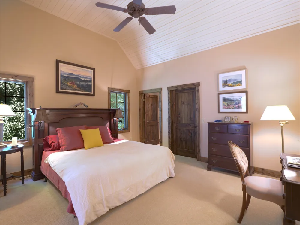 275 West Club Boulevard Lake Toxaway, NC 28747
