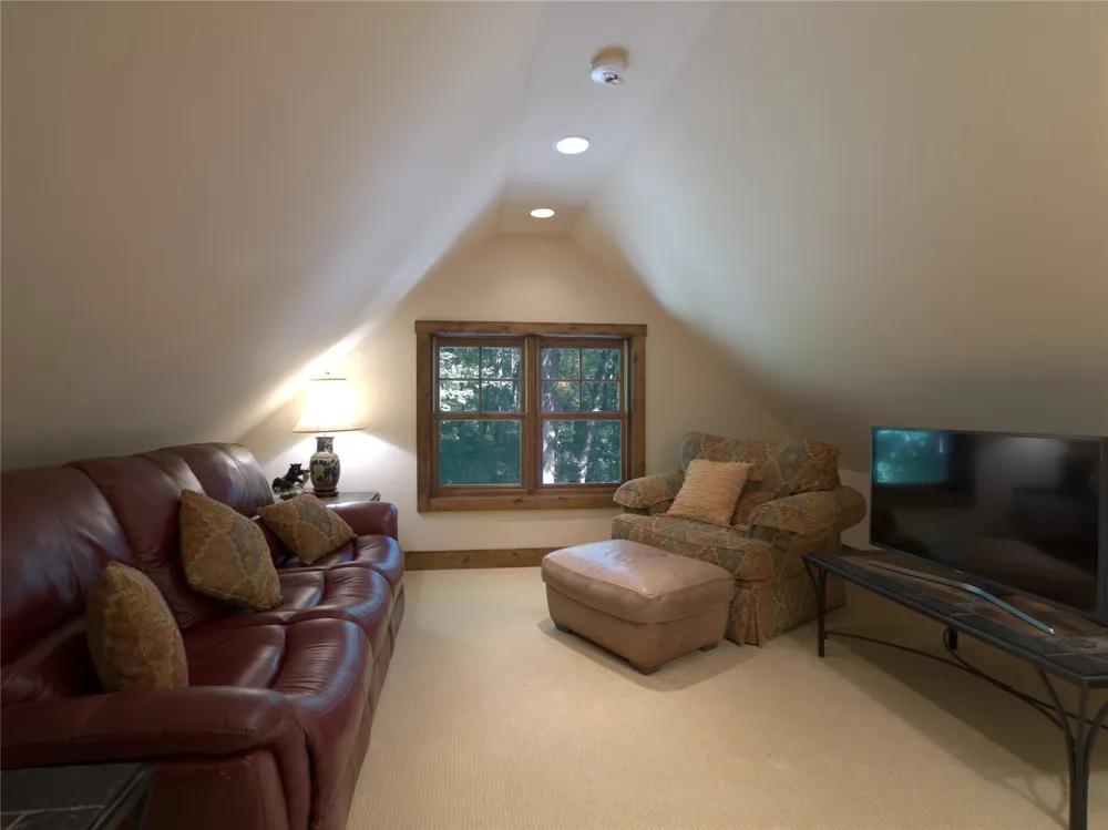 275 West Club Boulevard Lake Toxaway, NC 28747