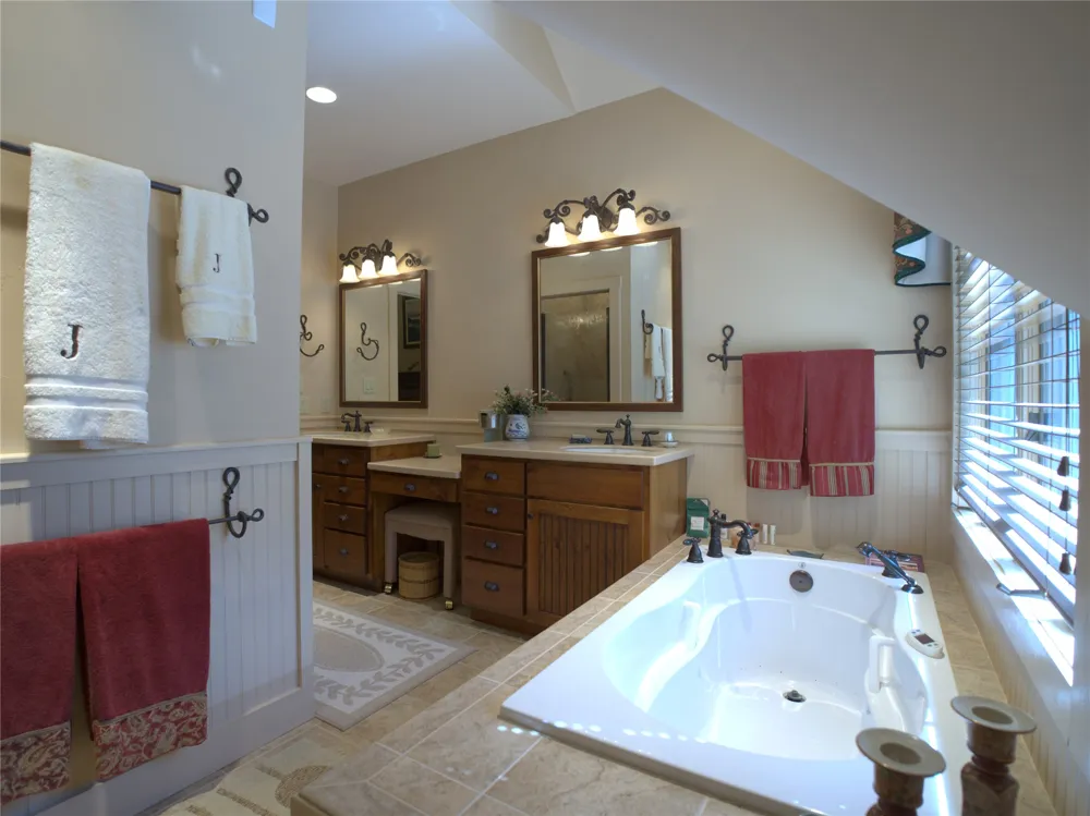 275 West Club Boulevard Lake Toxaway, NC 28747