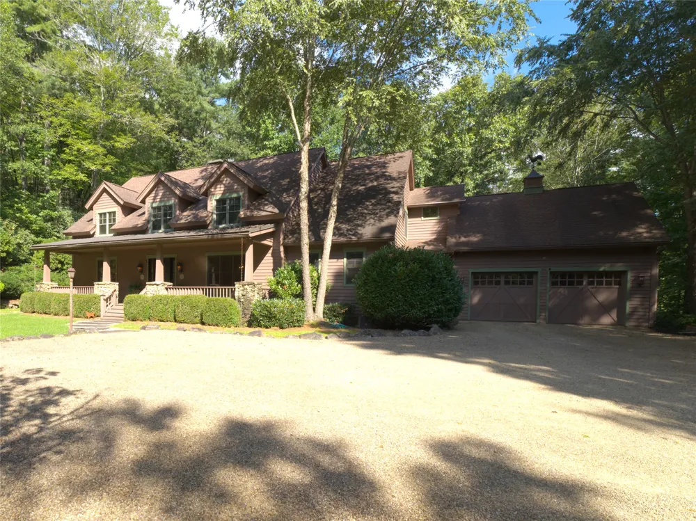 275 West Club Boulevard Lake Toxaway, NC 28747