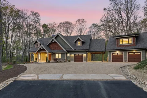 826 New Settlers Way