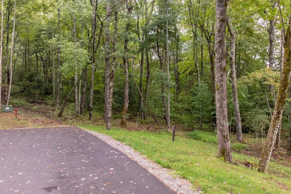 W23 Fish Camp Trail Glenville, NC 28736