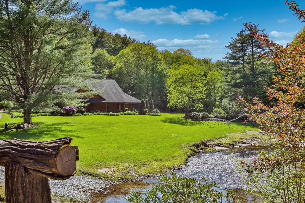 Lot 10 Power Line Rd Glenville, NC 28736