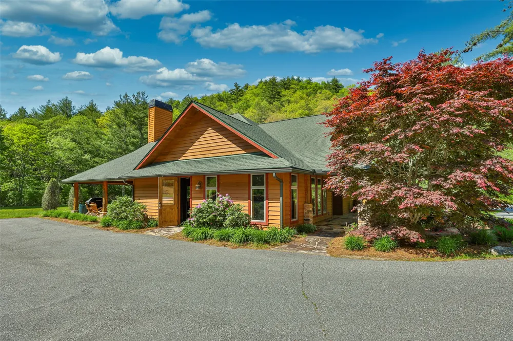 Lot 10 Power Line Rd Glenville, NC 28736