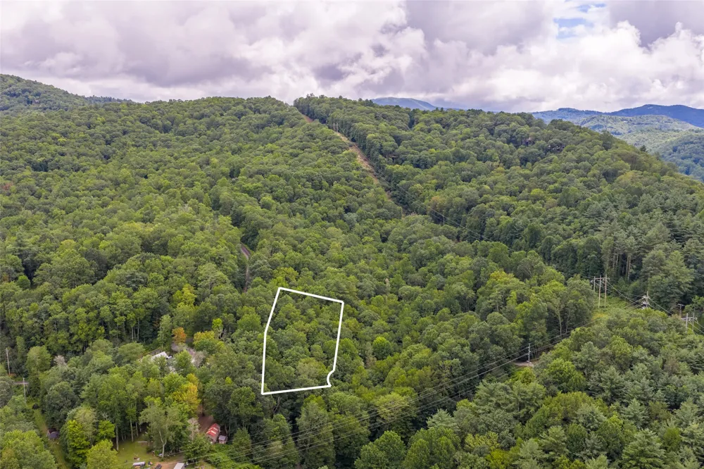 Lot 10 Power Line Rd Glenville, NC 28736