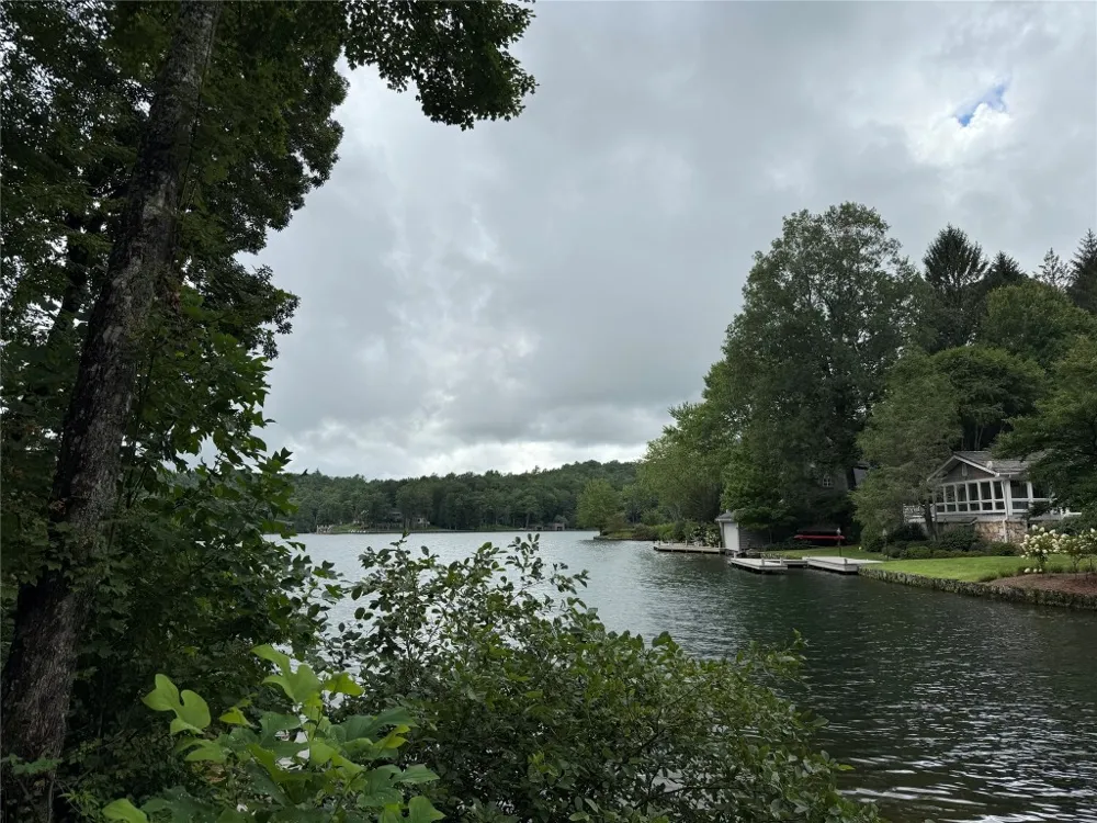 E49r Cold Mountain Road Lake Toxaway, NC 28747