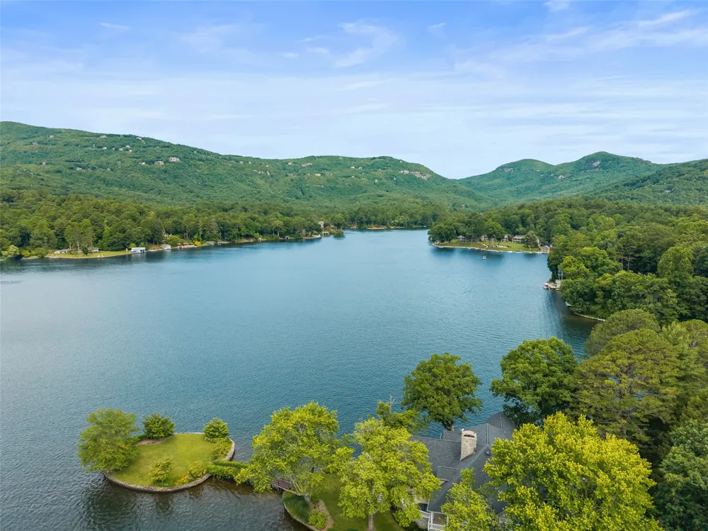 E49r Cold Mountain Road Lake Toxaway, NC 28747