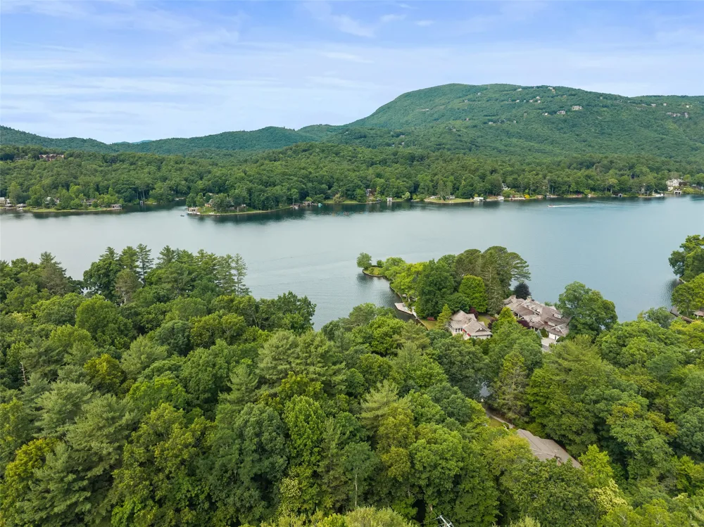 E49r Cold Mountain Road Lake Toxaway, NC 28747